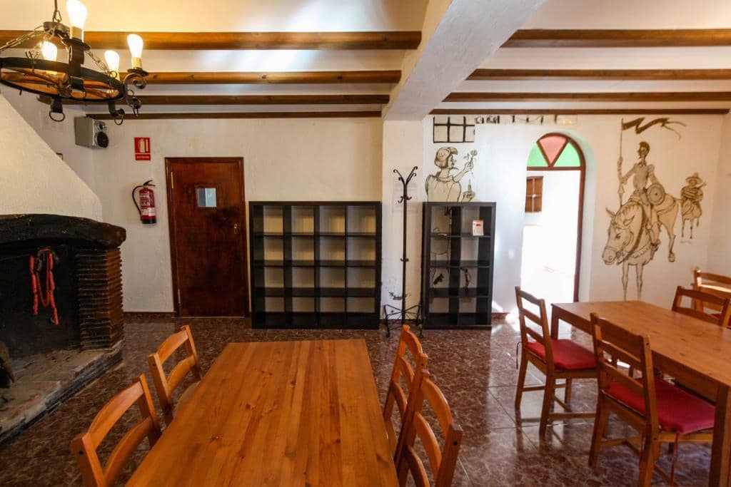 4 soveværelse Erhverv til salg i Orba - € 575.000 (Ref: 8668446)