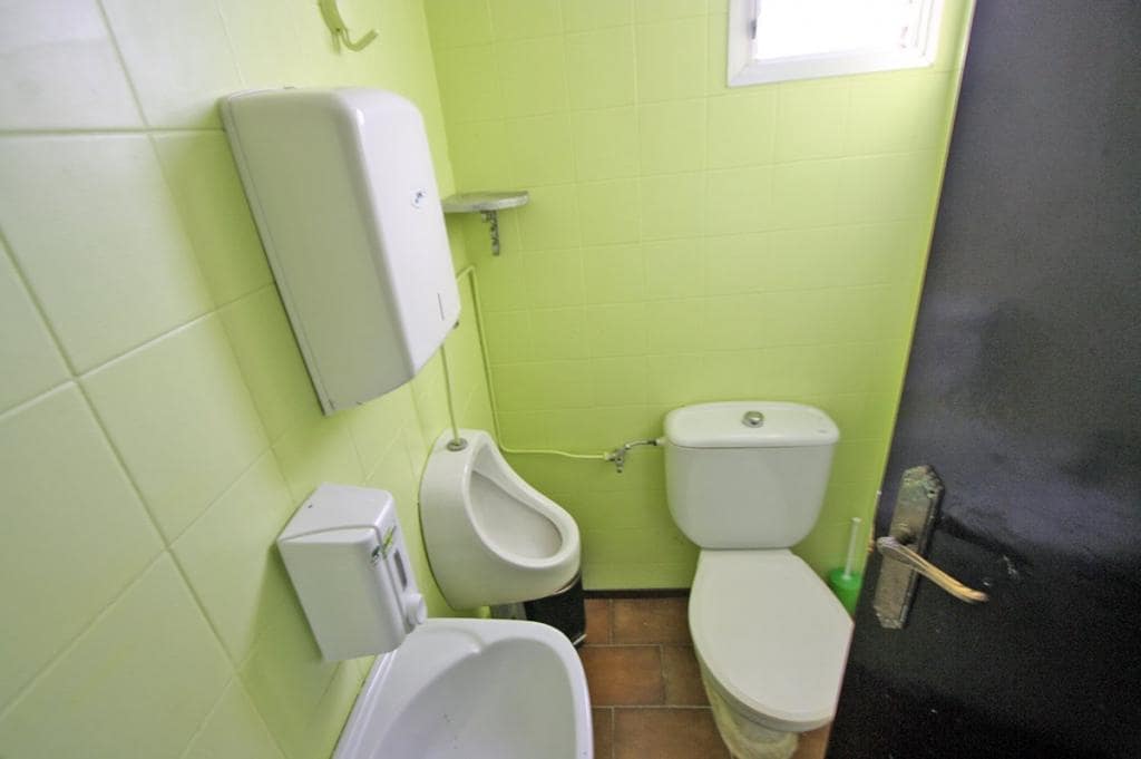 Gewerbe zu verkaufen in Denia - 130.000 € (Ref: 8670461)