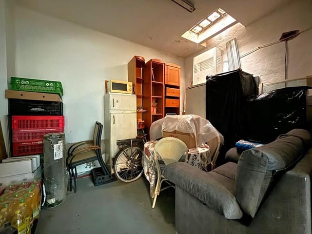 Local Comercial en Dénia en venta - 152.000 € (Ref: 8672077)