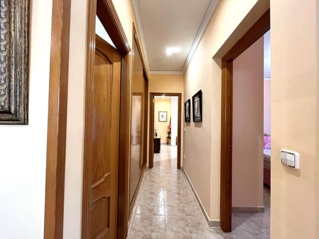 Chalet de 3 habitaciones en Pedreguer en venta con piscina garaje - 449.000 € (Ref: 8675829)