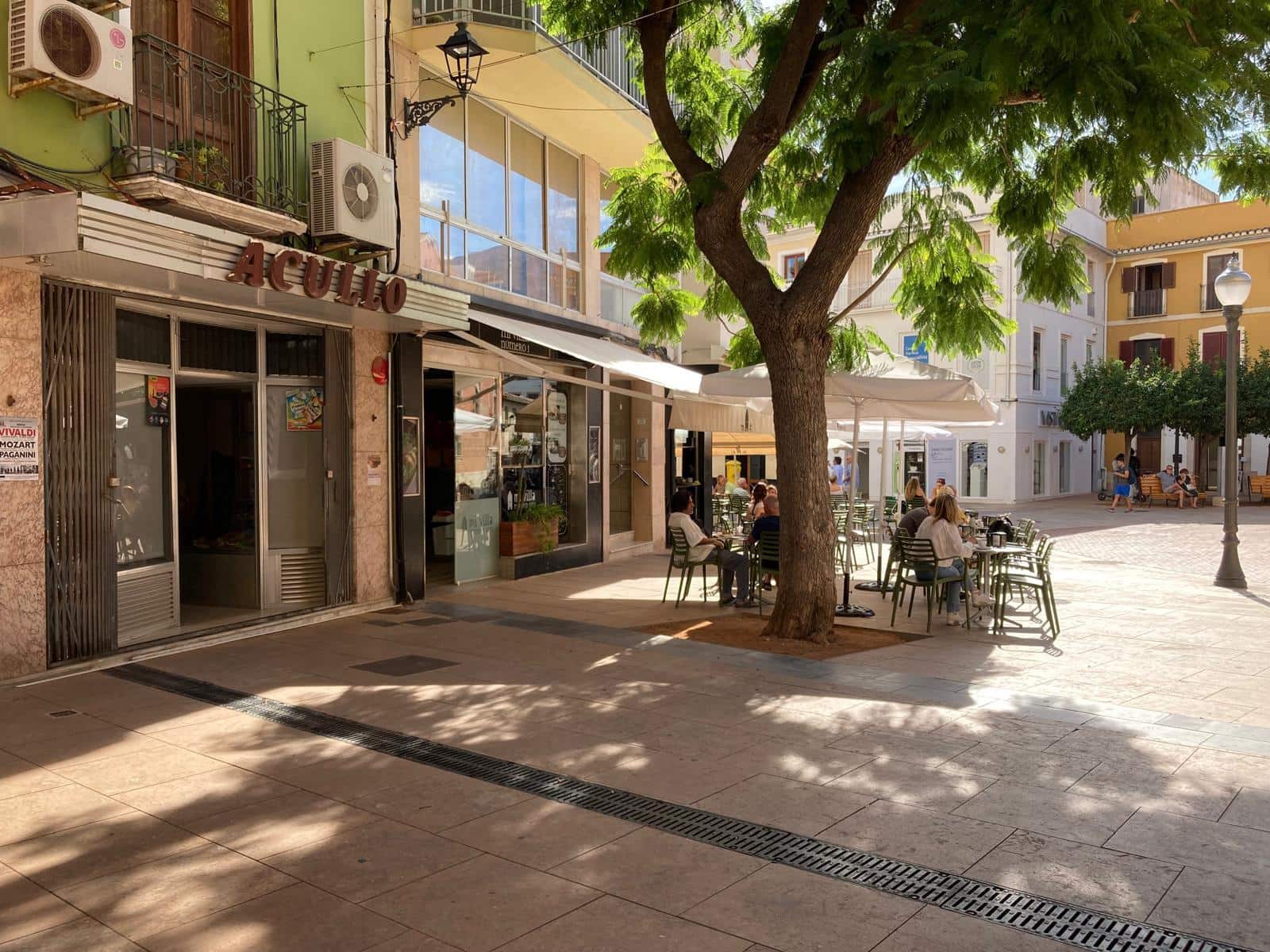 Local Comercial en Dénia en venta - 385.000 € (Ref: 8849522)