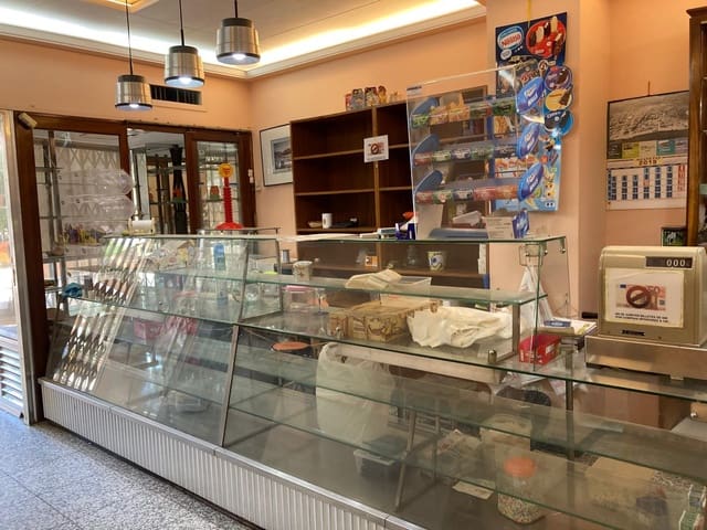 Commercial for sale in Dénia - € 385,000 (Ref: 8849522)