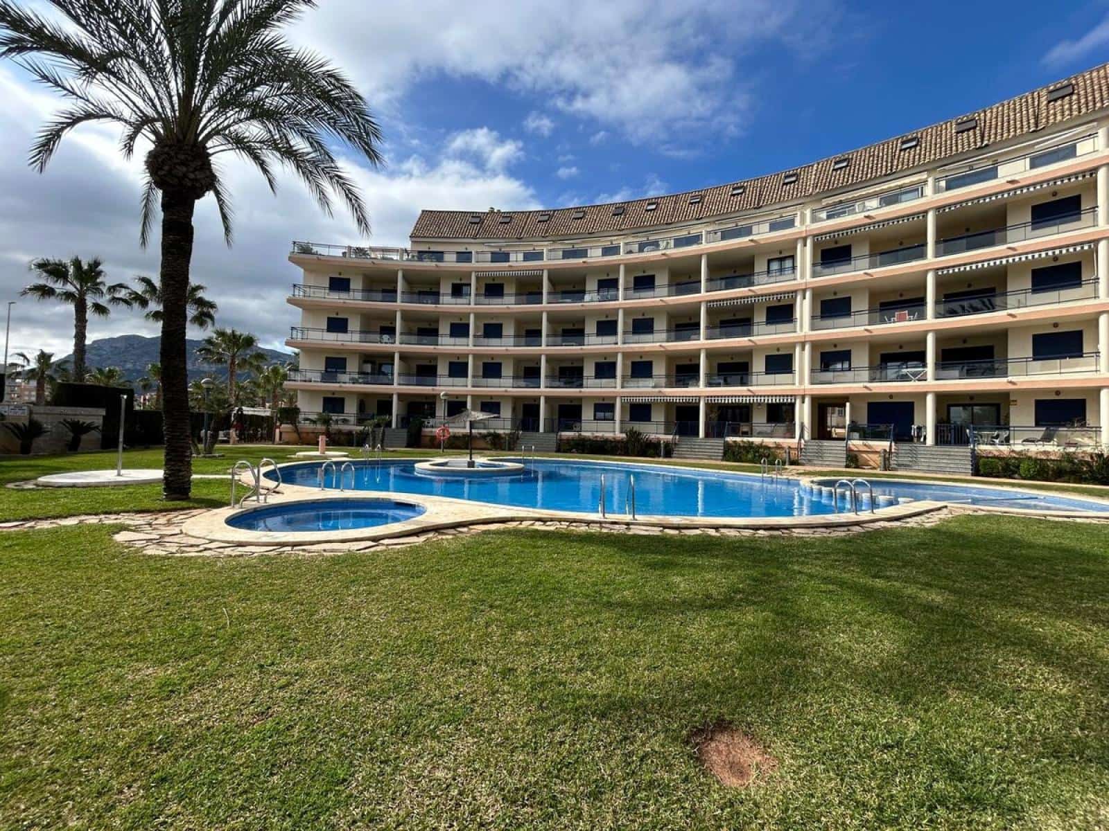 2 bedroom Apartment for sale in Denia with pool garage - € 255,000 (Ref: 8894889)