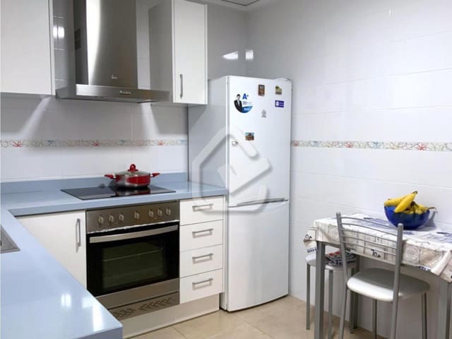 Apartamento de 2 habitaciones en Dénia en venta - 189.000 € (Ref: 8935485)