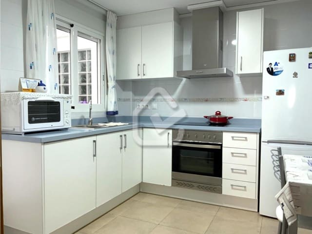 Apartamento de 2 habitaciones en Dénia en venta - 189.000 € (Ref: 8935485)