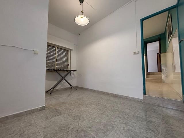 4 bedroom Finca/Country House for sale in Pedreguer with garage - € 152,250 (Ref: 8994068)