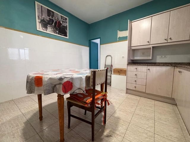 4 bedroom Finca/Country House for sale in Pedreguer with garage - € 152,250 (Ref: 8994068)