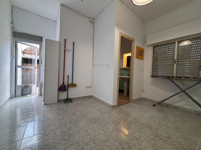 4 bedroom Finca/Country House for sale in Pedreguer with garage - € 152,250 (Ref: 8994068)