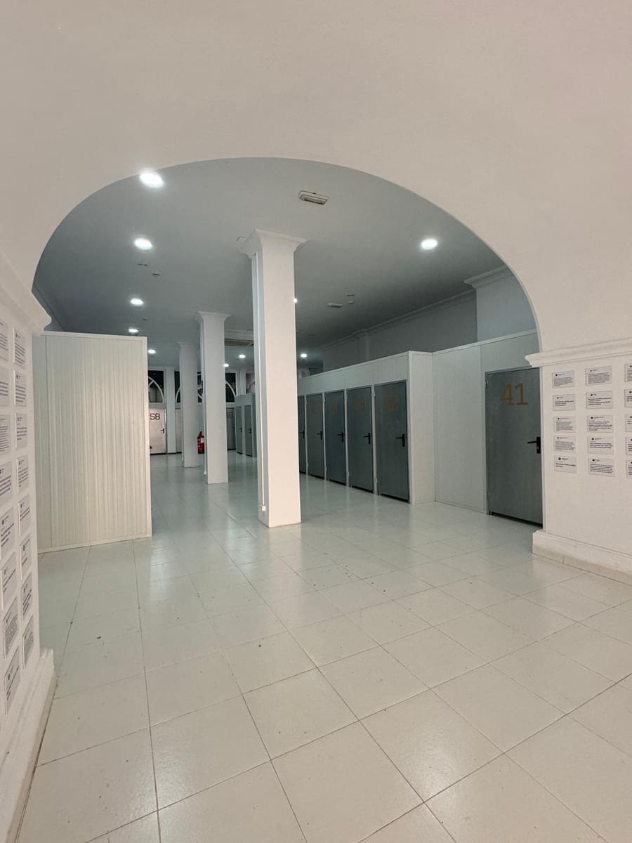 Commercieel te koop in Denia - € 350.000 (Ref: 9012375)