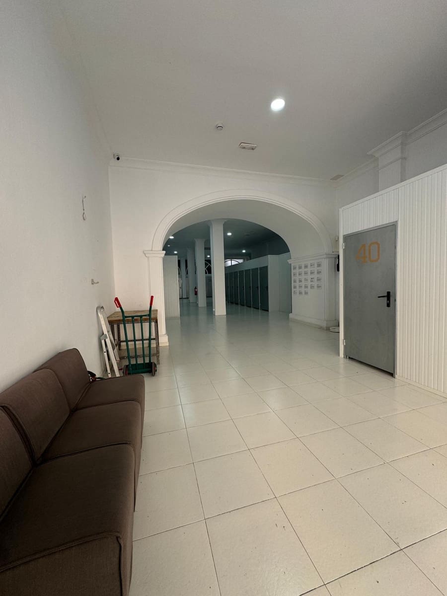 Commercieel te koop in Denia - € 350.000 (Ref: 9012375)