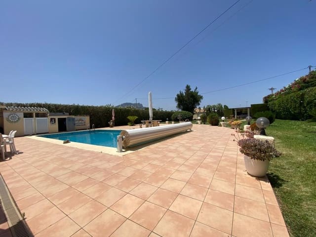 5 bedroom Villa for sale in Dénia with pool garage - € 765,000 (Ref: 9074980)