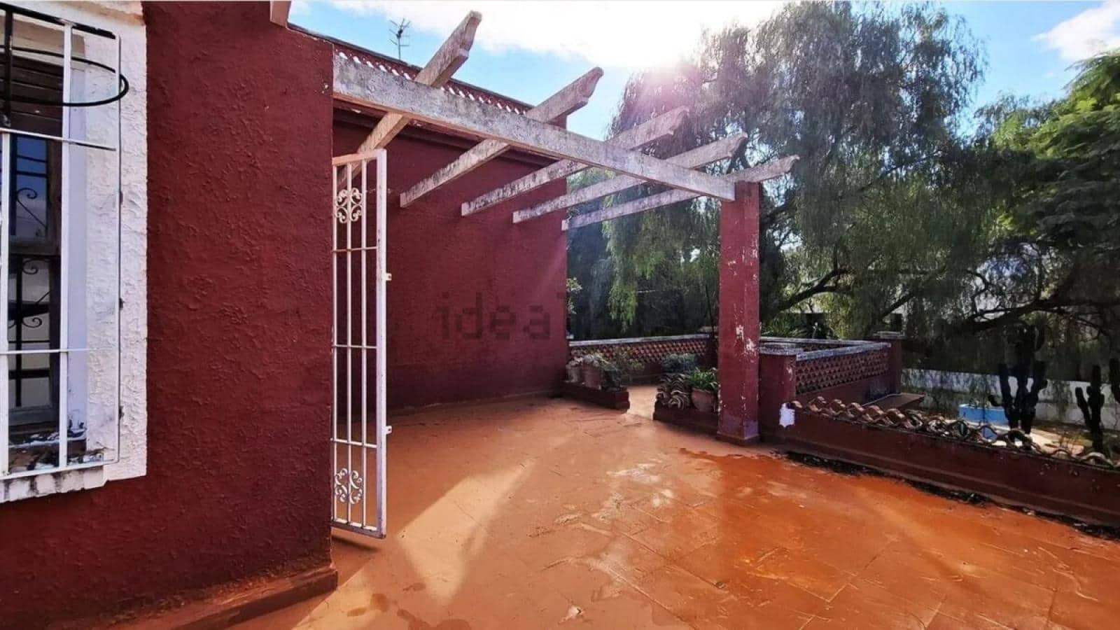 9 bedroom Villa for sale in Denia with garage - € 817,000 (Ref: 9415844)