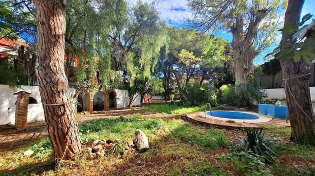9 Zimmer Villa zu verkaufen in Dénia mit Garage - 817.000 € (Ref: 9415844)