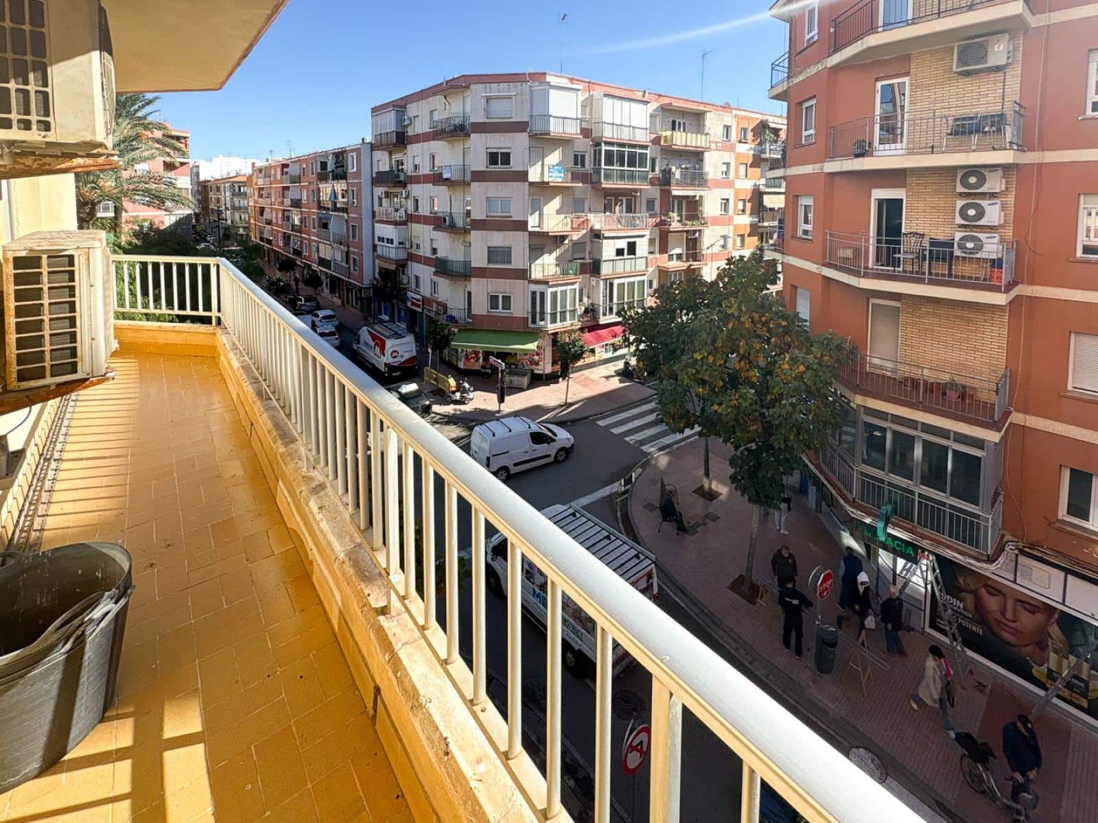 7 bedroom Apartment for sale in Denia - € 375,000 (Ref: 9440018)