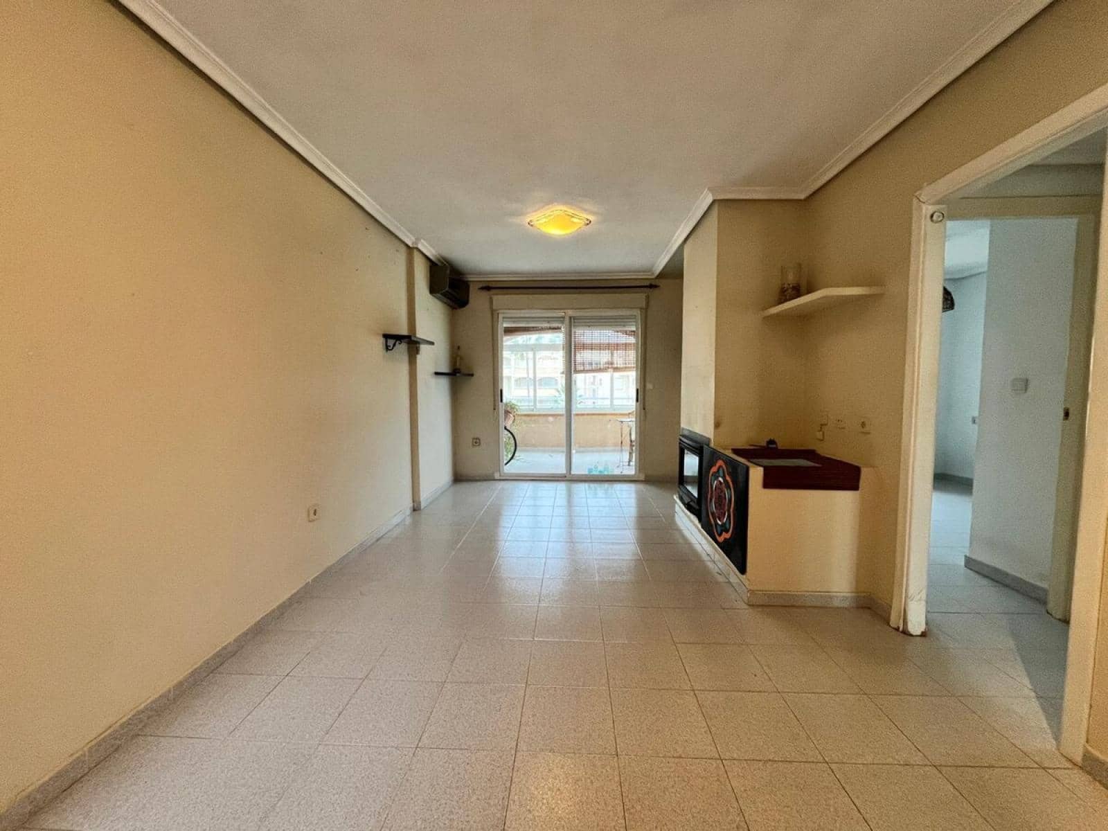 Apartamento de 2 habitaciones en Dénia en venta con piscina garaje - 199.000 € (Ref: 9440019)