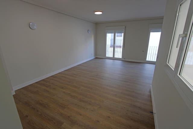 Garage à vendre à Castell de Castells - 225 000 € (Ref: 9502208)