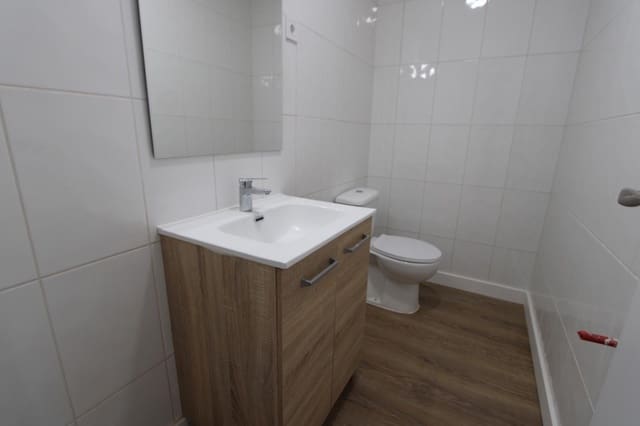 Garage à vendre à Castell de Castells - 225 000 € (Ref: 9502208)