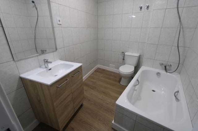 Garage à vendre à Castell de Castells - 225 000 € (Ref: 9502208)