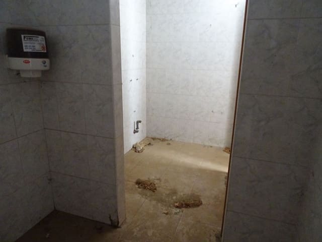 Commercieel te koop in Laujar de Andarax - € 139.000 (Ref: 10016904)