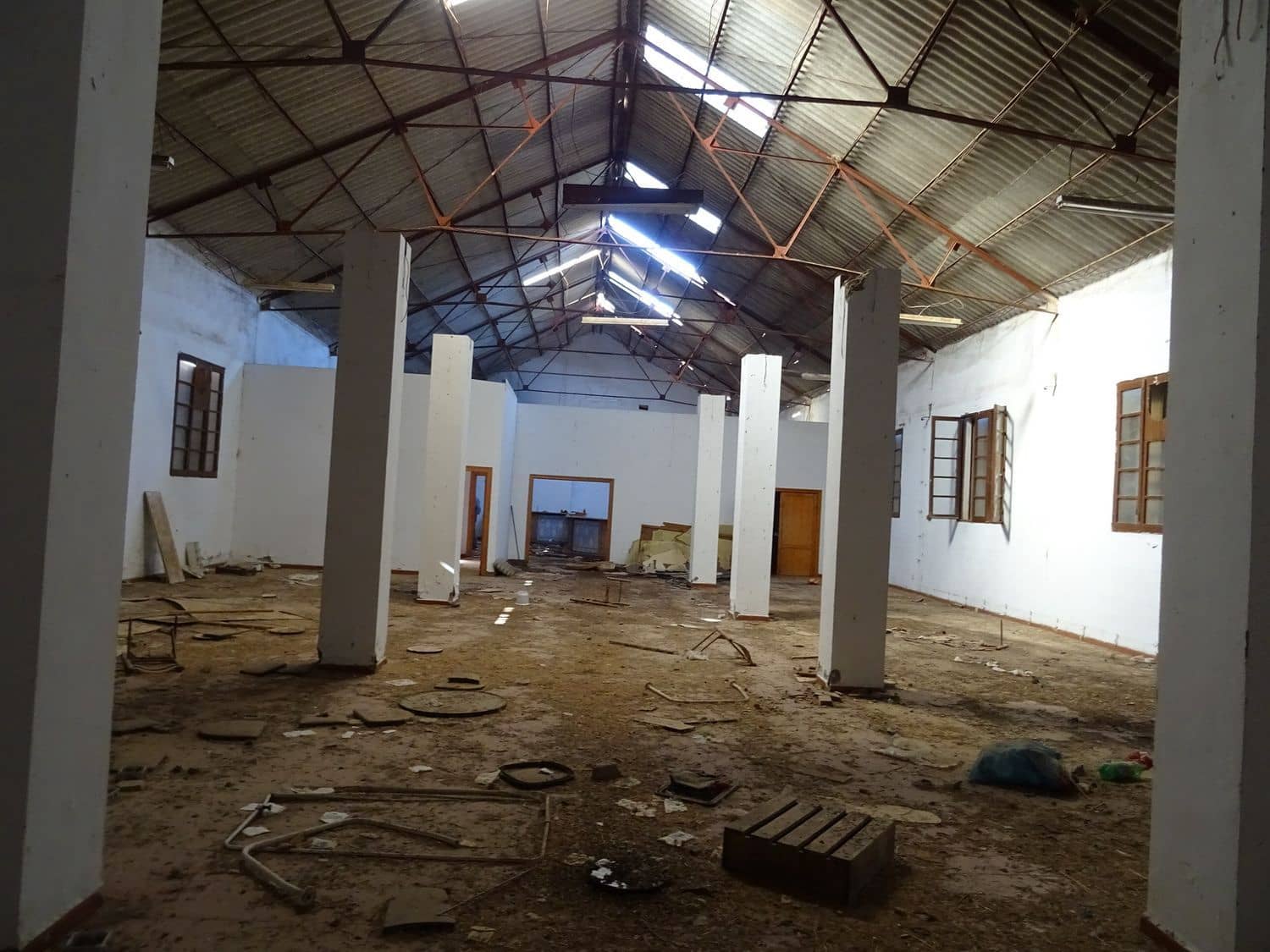 Commercial for sale in Laujar de Andarax - € 139,000 (Ref: 10016904)