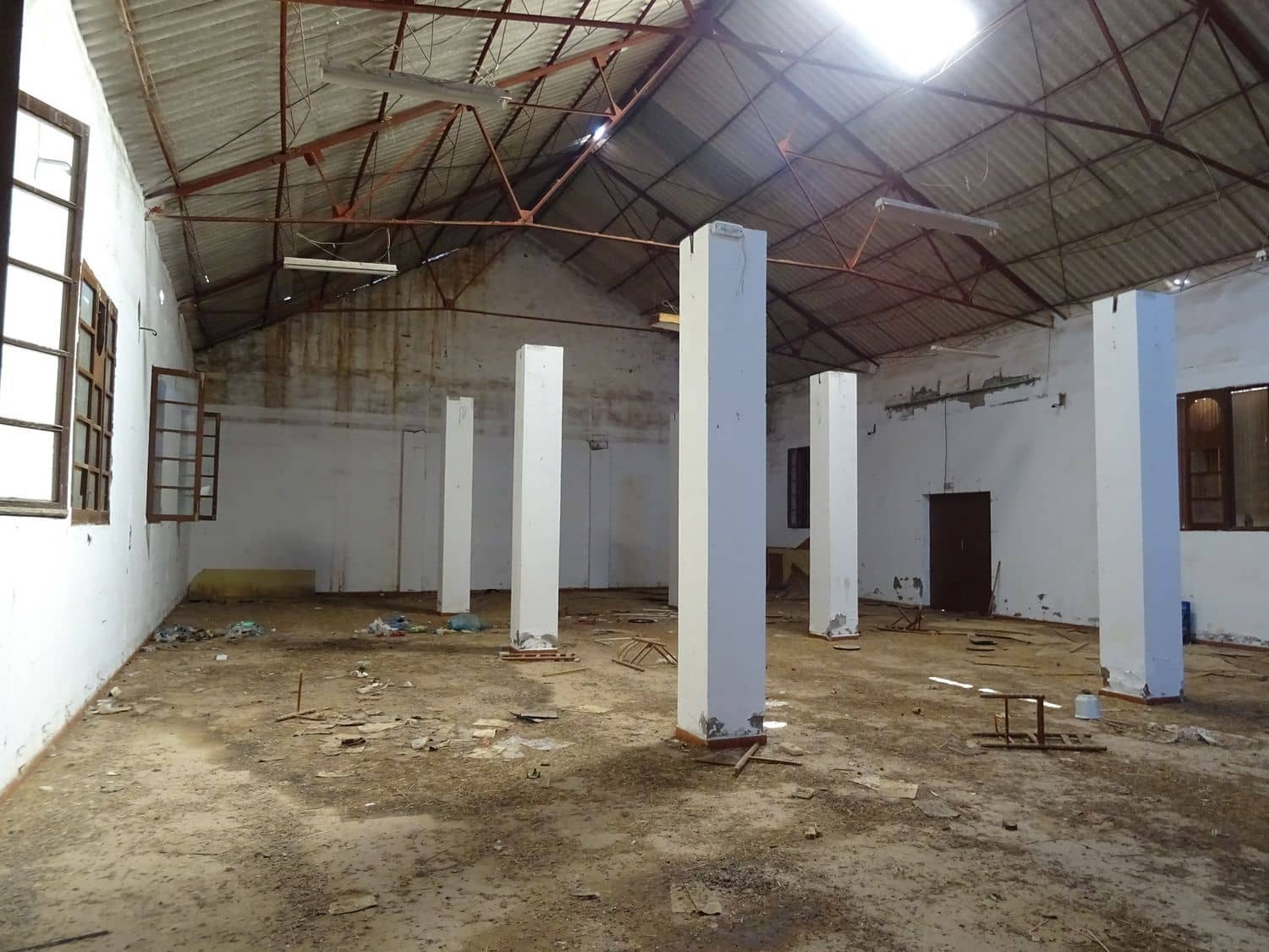 Commercial for sale in Laujar de Andarax - € 139,000 (Ref: 10016904)