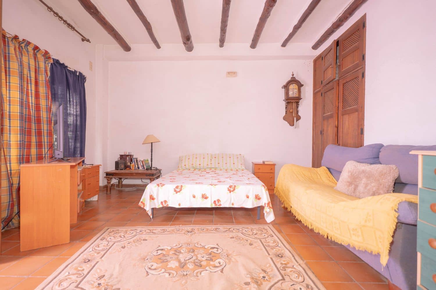Bedrift til salgs i Granada by med garasje - € 150 000 (Ref: 10074680)