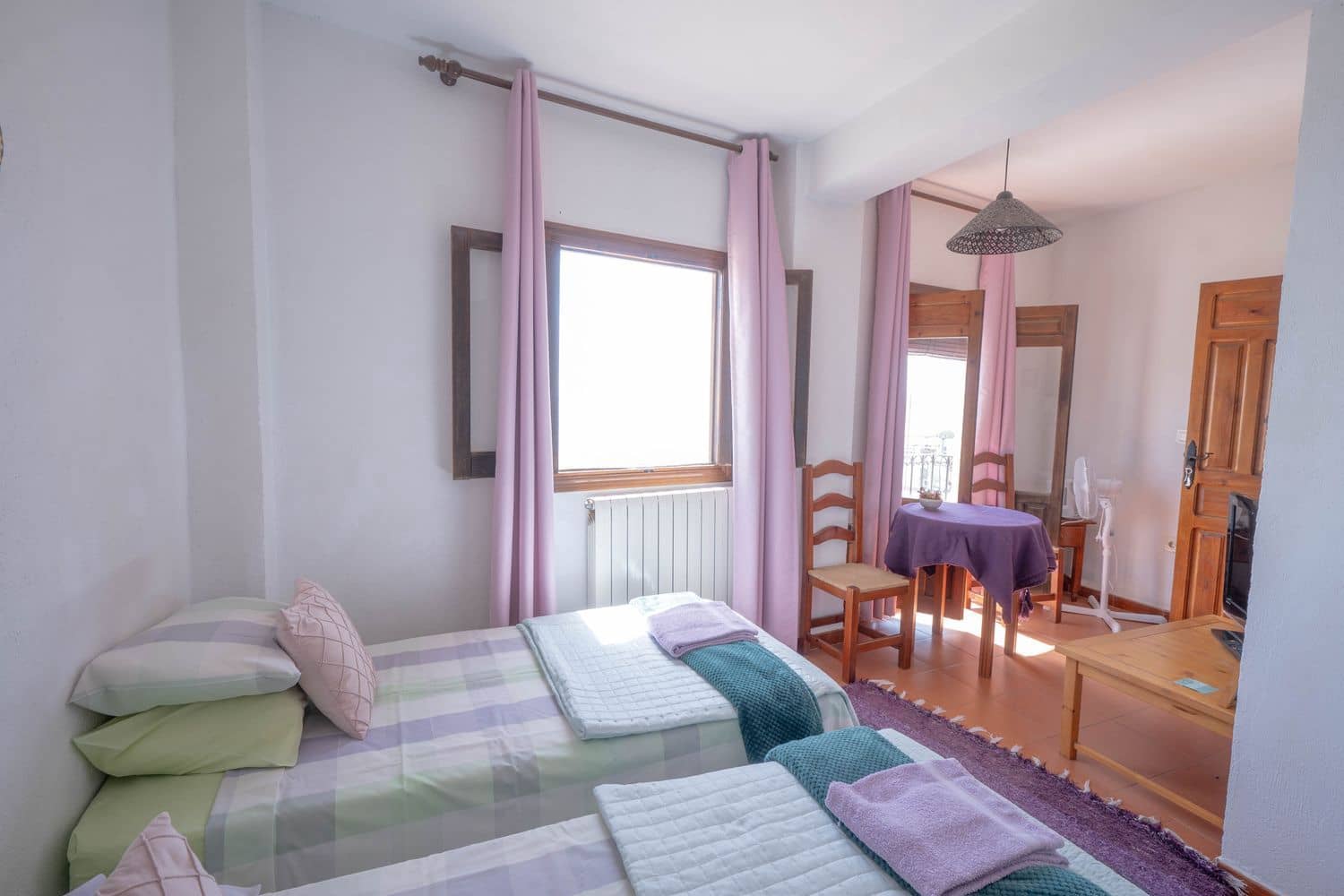 Bedrift til salgs i Granada by med garasje - € 150 000 (Ref: 10074680)