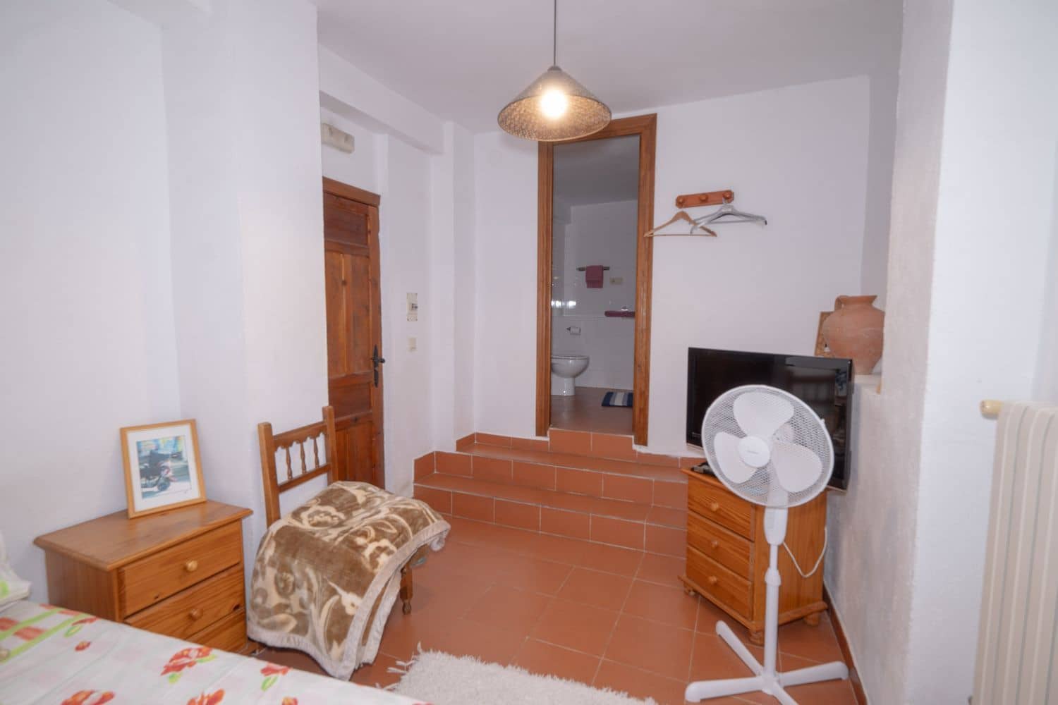 Bedrift til salgs i Granada by med garasje - € 150 000 (Ref: 10074680)
