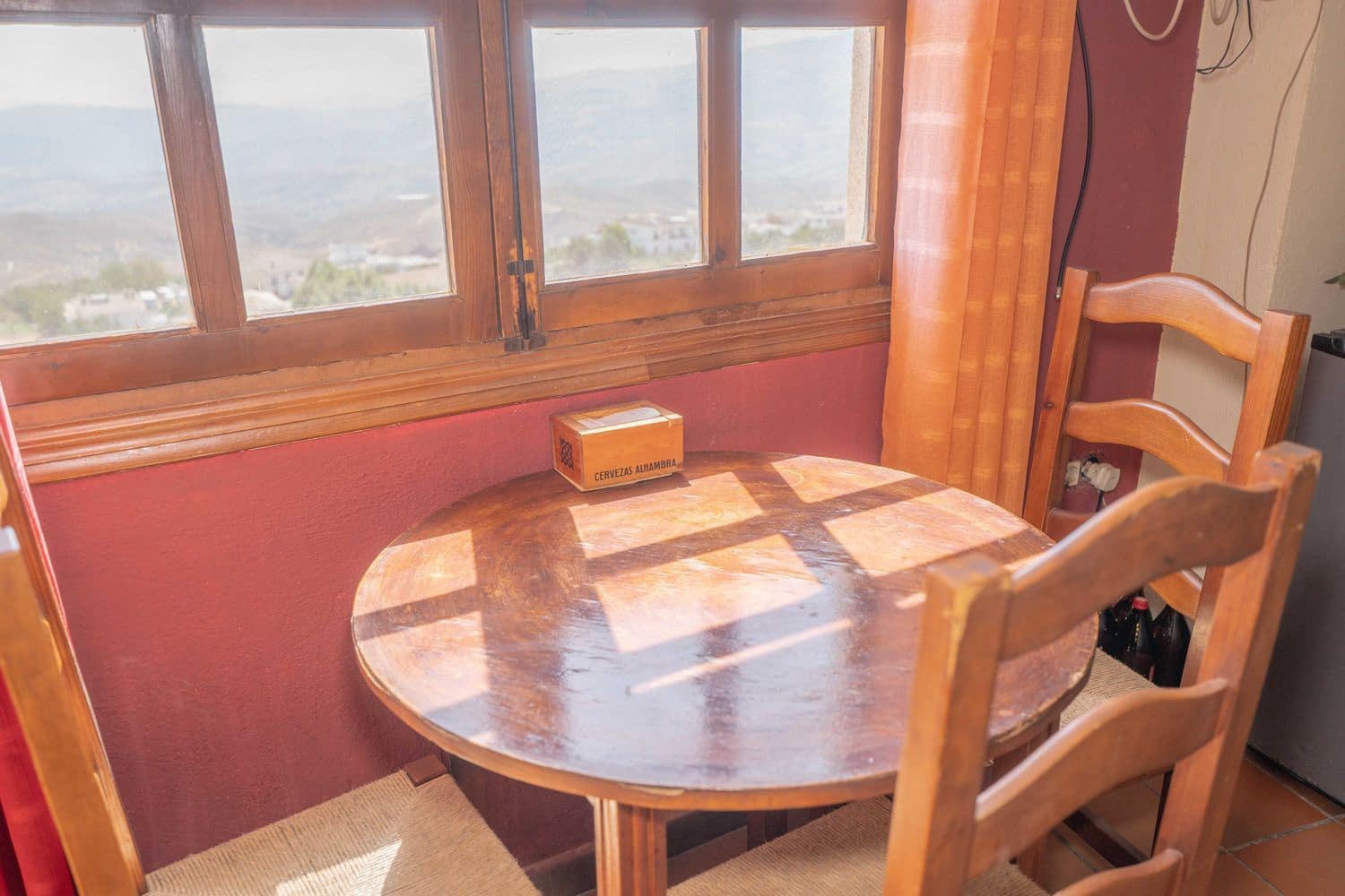 Bedrift til salgs i Granada by med garasje - € 150 000 (Ref: 10074680)