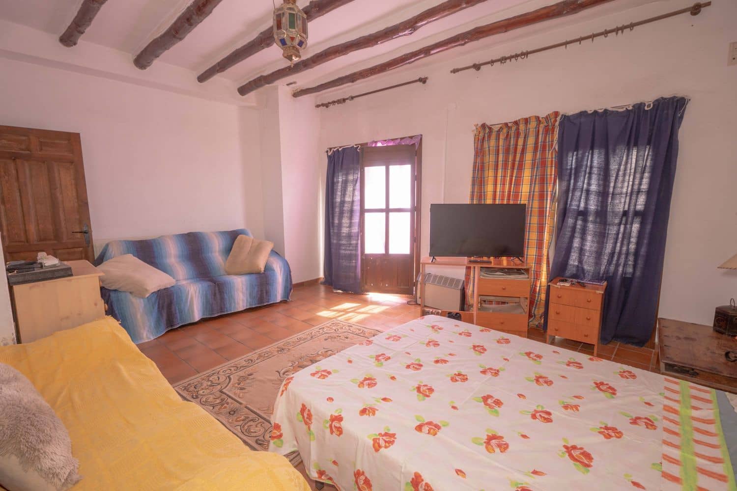 Bedrift til salgs i Granada by med garasje - € 150 000 (Ref: 10074680)