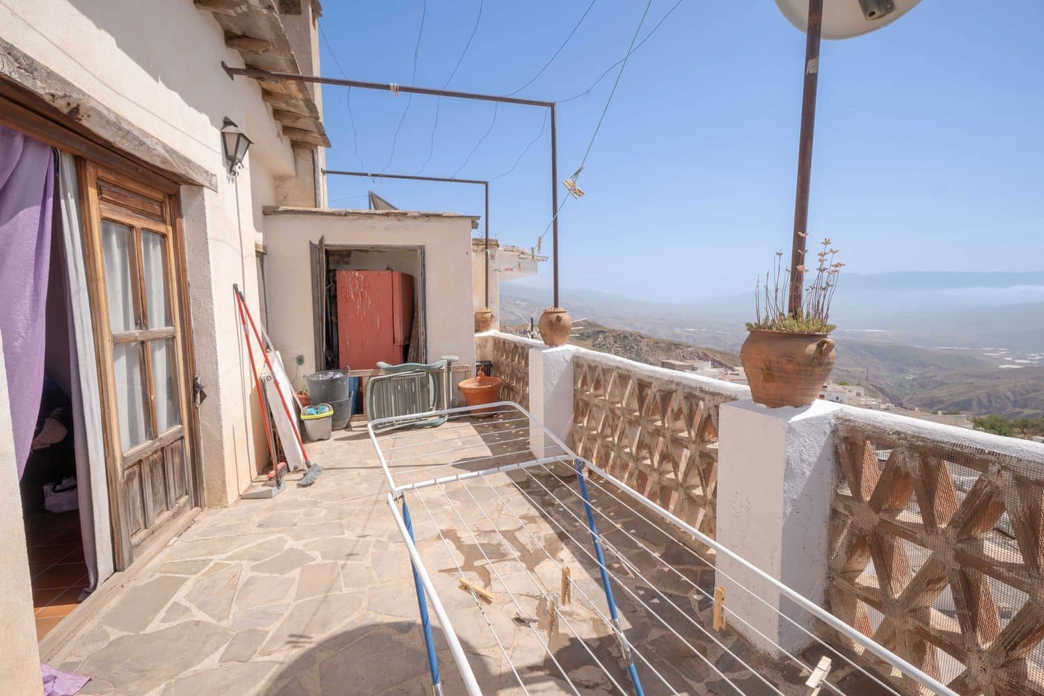 Bedrift til salgs i Granada by med garasje - € 150 000 (Ref: 10074680)