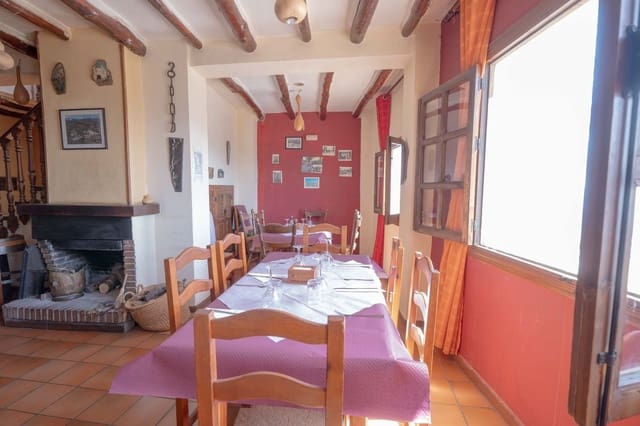 Bedrift til salgs i Granada by med garasje - € 150 000 (Ref: 10074680)