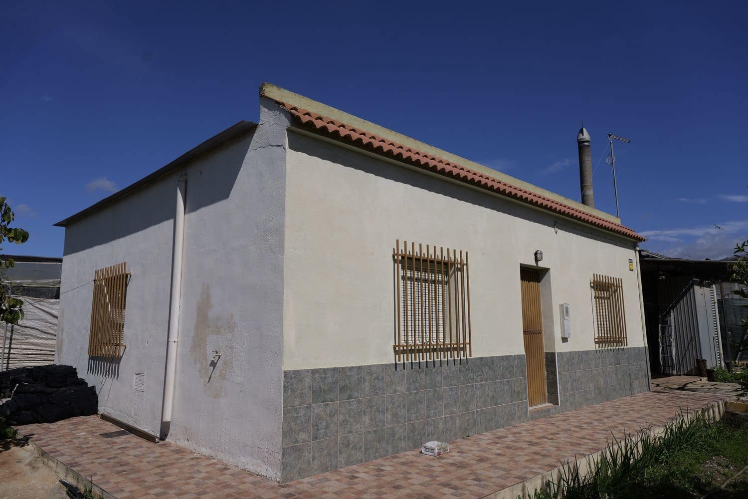 2 sypialnia Finka/Dom wiejski na sprzedaż w Berja z basenem garażem - 130 000 € (Ref: 10080346)