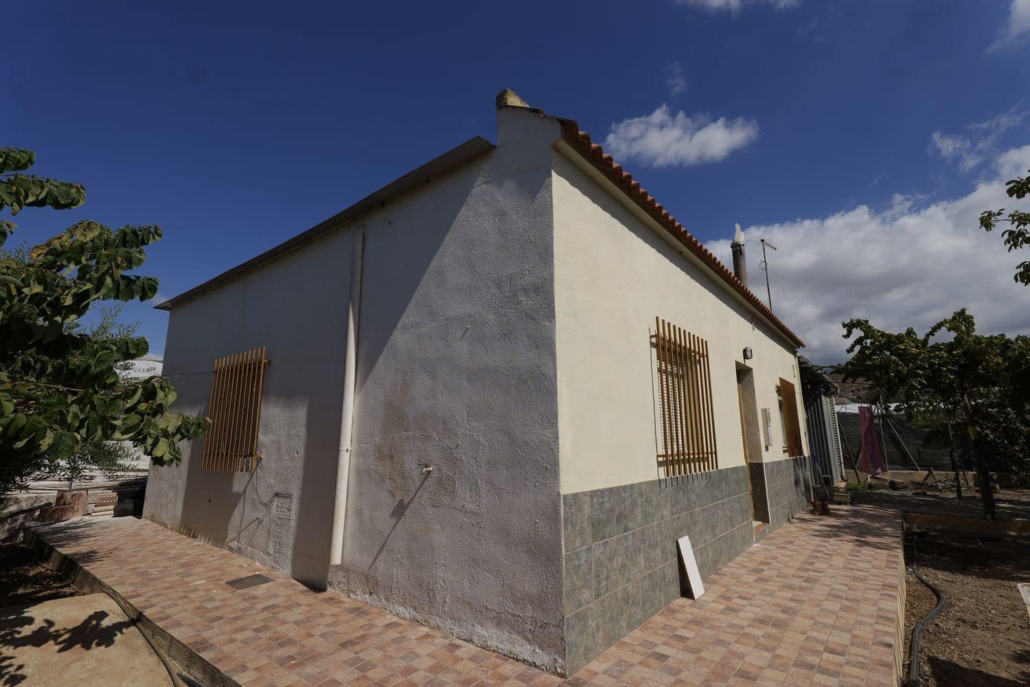 2 sypialnia Finka/Dom wiejski na sprzedaż w Berja z basenem garażem - 130 000 € (Ref: 10080346)