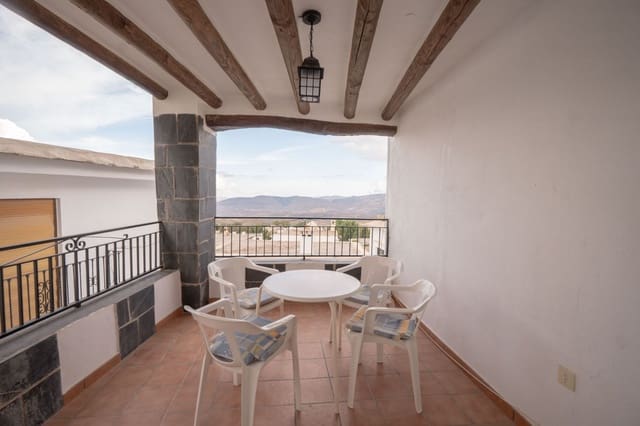 5 bedroom Townhouse for sale in Yegen, Alpujarra de la Sierra with garage - € 90,000 (Ref: 10101014)