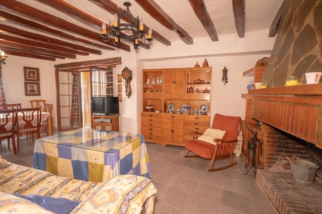 5 bedroom Townhouse for sale in Yegen, Alpujarra de la Sierra with garage - € 90,000 (Ref: 10101014)