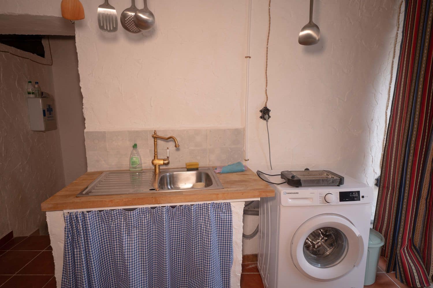 6 soveværelse Byhus til salg i Cojayar med swimmingpool garage - € 95.000 (Ref: 10168020)