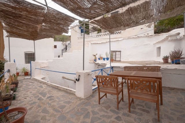 6 soveværelse Byhus til salg i Cojayar, Murtas med swimmingpool garage - € 95.000 (Ref: 10168020)