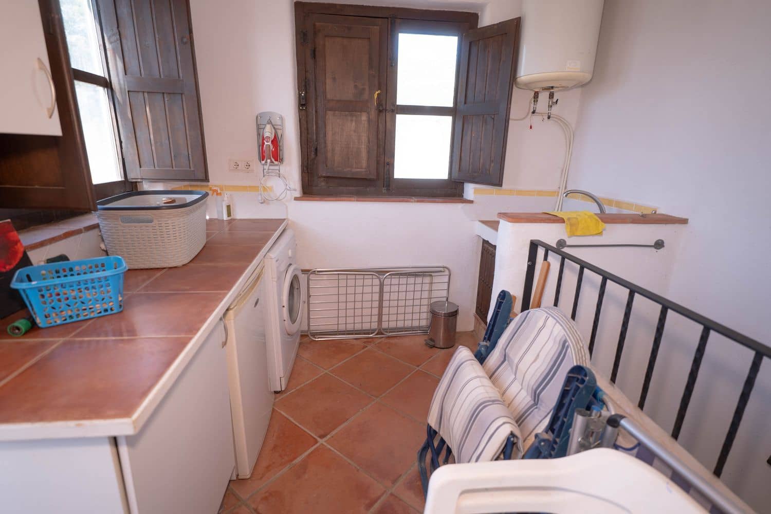 Casa de 4 habitaciones en Cádiar en venta con garaje - 99.700 € (Ref: 10168021)