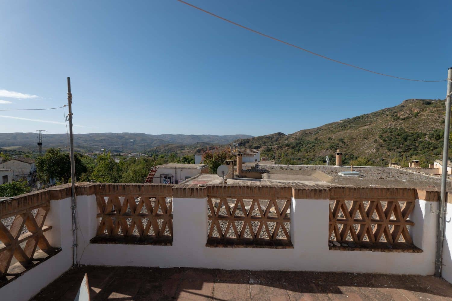 Casa de 4 habitaciones en Cádiar en venta con garaje - 99.700 € (Ref: 10168021)
