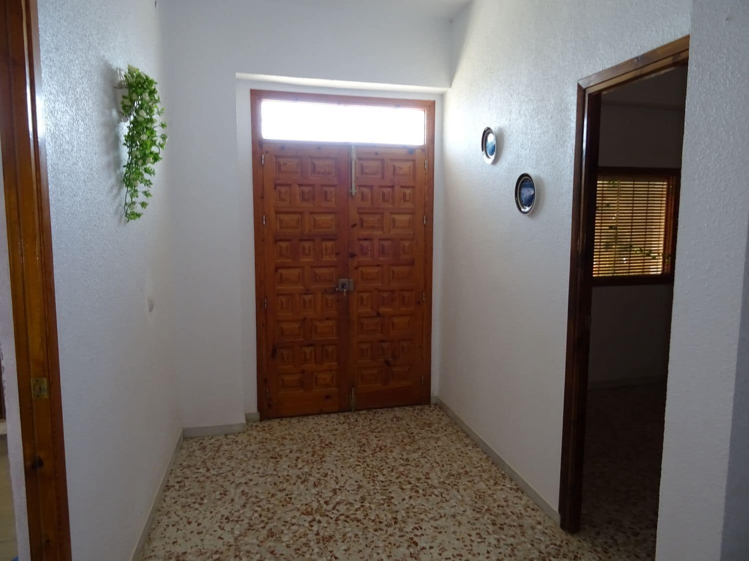 5 soveværelse Byhus til salg i Nevada med garage - € 77.000 (Ref: 7023480)