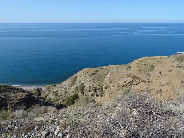 Teren niezagospodarowany na sprzedaż w Adra - 250 000 € (Ref: 8055668)