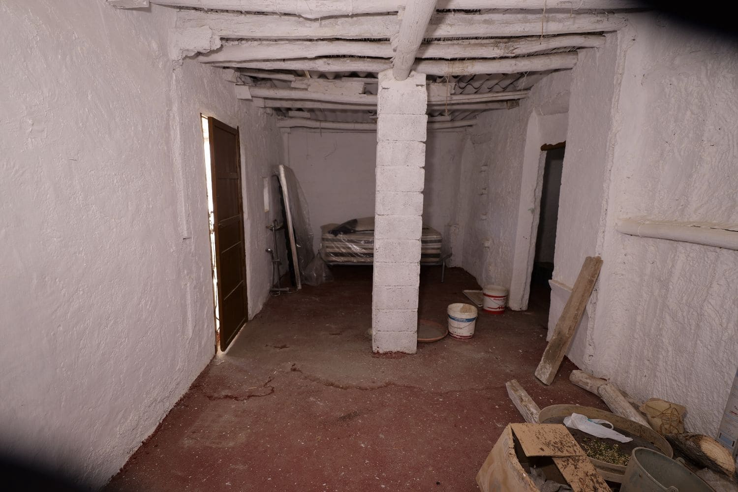 5 soveværelse Byhus til salg i Turon med garage - € 45.000 (Ref: 8055675)