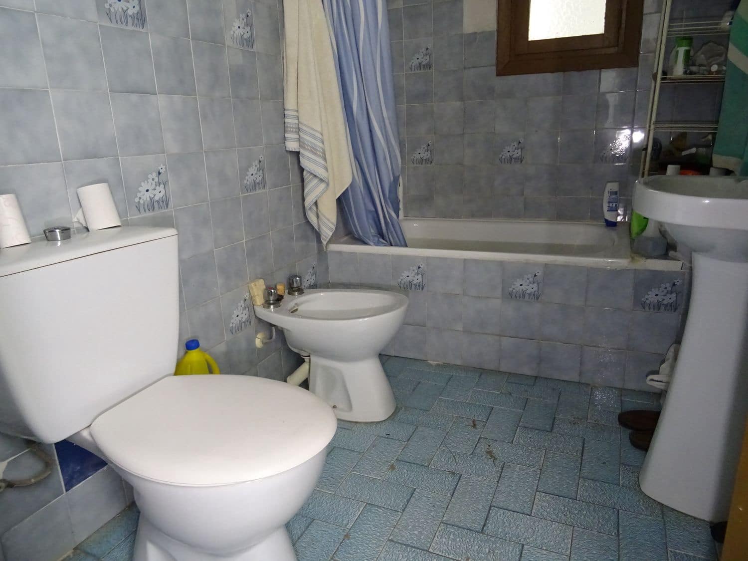 5 soveværelse Byhus til salg i Turon med garage - € 45.000 (Ref: 8055675)