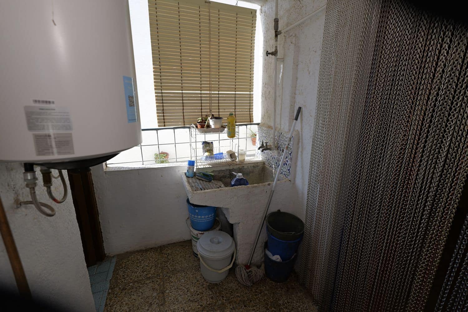 5 soveværelse Byhus til salg i Turon med garage - € 45.000 (Ref: 8055675)