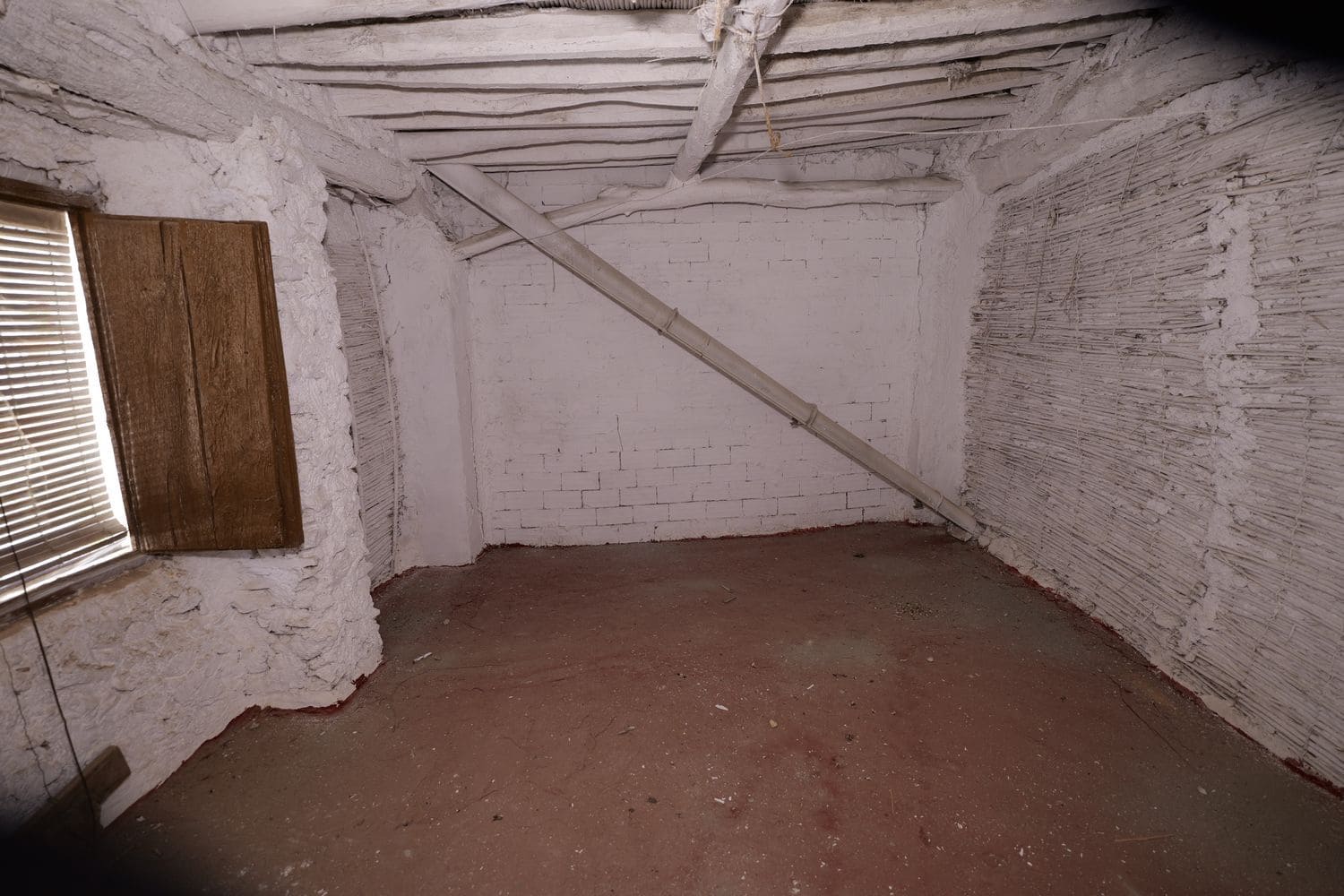 5 soveværelse Byhus til salg i Turon med garage - € 45.000 (Ref: 8055675)