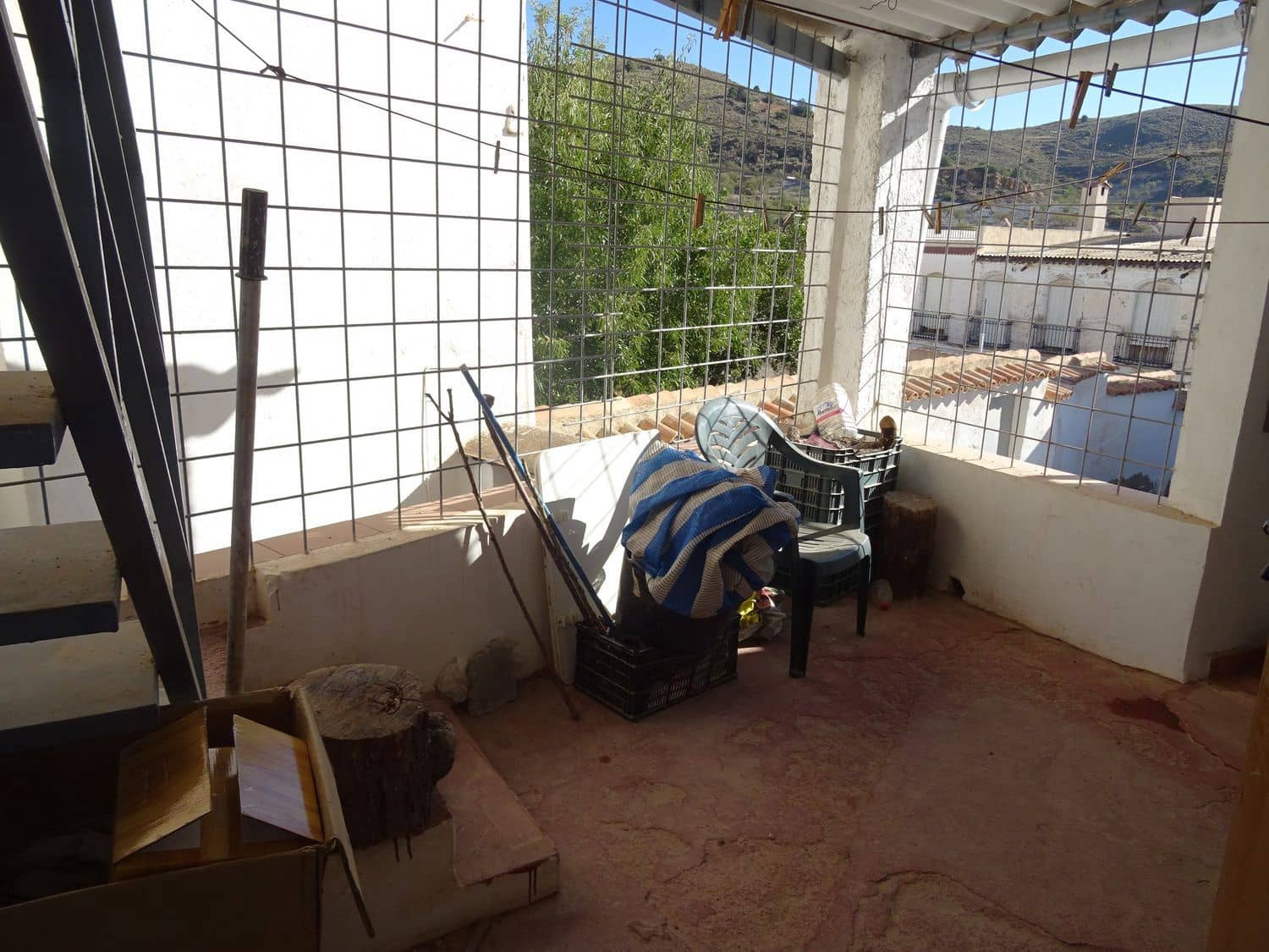 5 soveværelse Byhus til salg i Turon med garage - € 45.000 (Ref: 8055675)