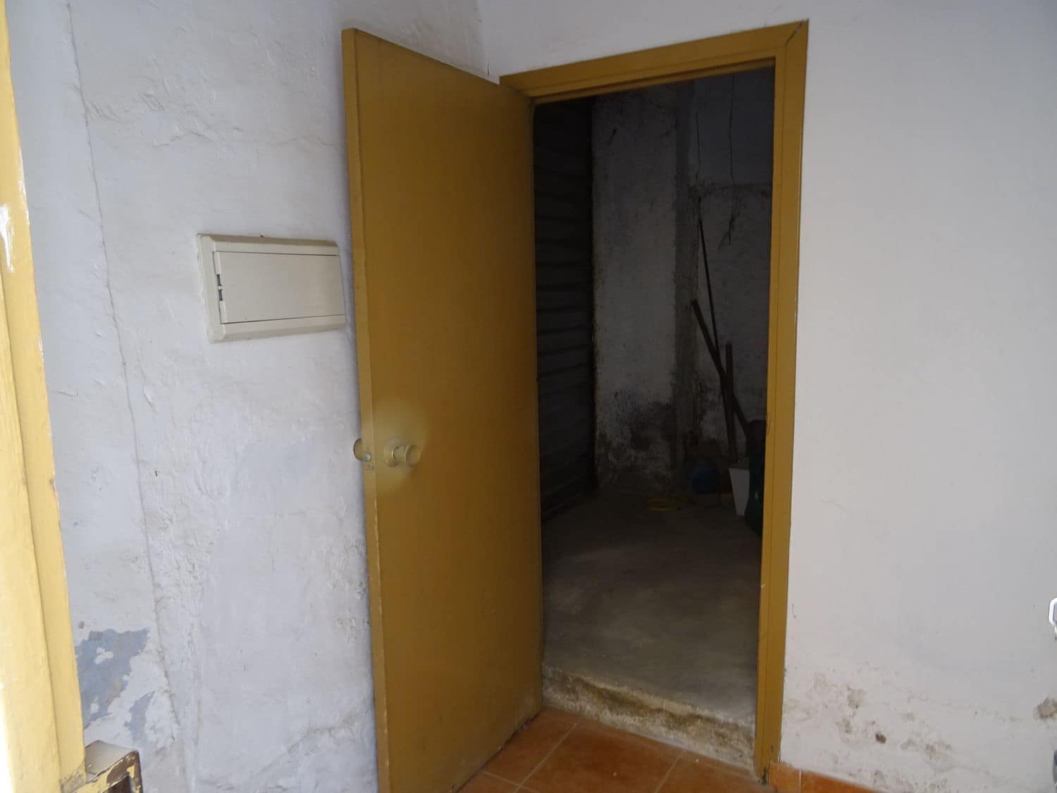 4 soveværelse Byhus til salg i Cadiar med garage - € 59.000 (Ref: 8055699)