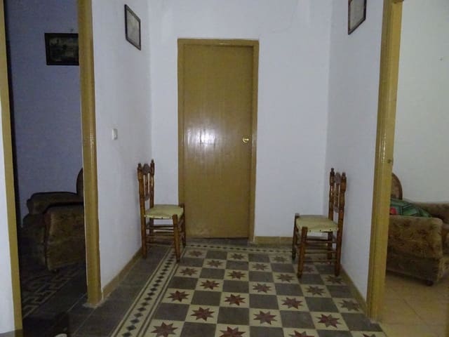 4 makuuhuone Omakotitalo myytävänä paikassa Cádiar mukana 
autotalli - 59 000 € (Ref: 8055699)