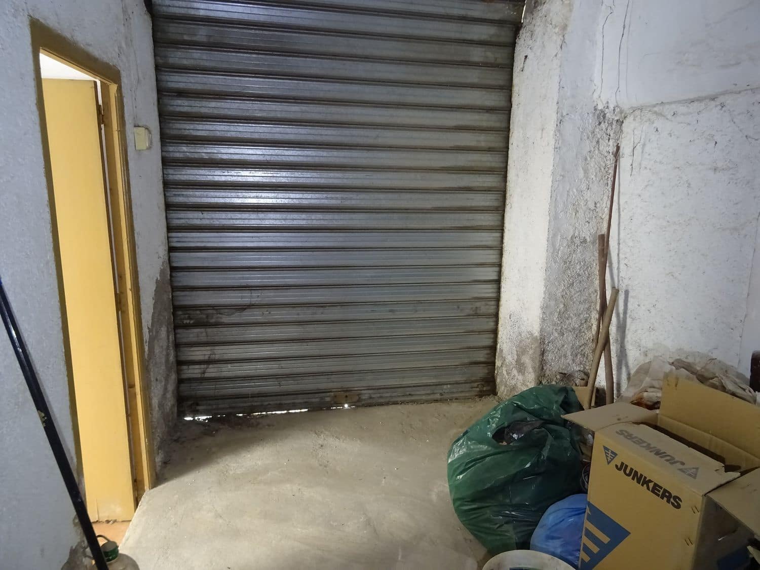 4 soveværelse Byhus til salg i Cadiar med garage - € 59.000 (Ref: 8055699)